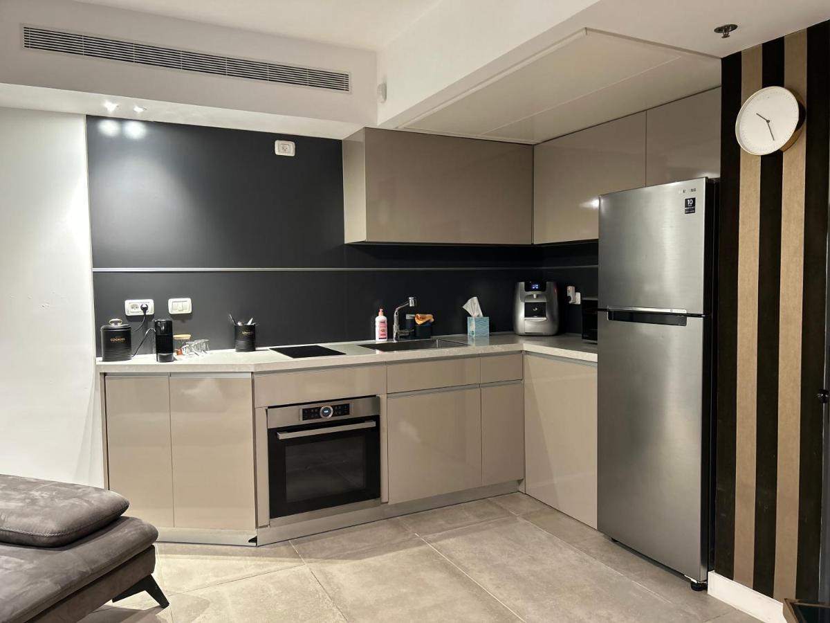 Beachfront Apartment Bat Yam Εξωτερικό φωτογραφία